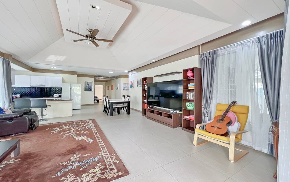 Pattaya, 3 Bedrooms Bedrooms, ,3 BathroomsBathrooms,House,For Sale,2692