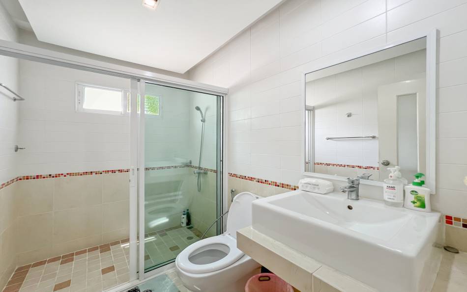 Pattaya, 3 Bedrooms Bedrooms, ,3 BathroomsBathrooms,House,For Sale,2692