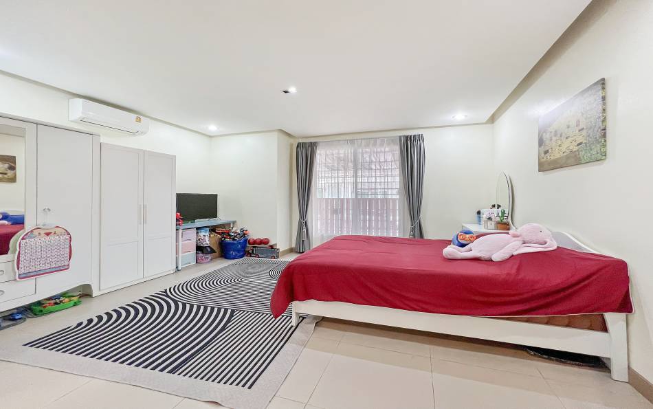 Pattaya, 3 Bedrooms Bedrooms, ,3 BathroomsBathrooms,House,For Sale,2692