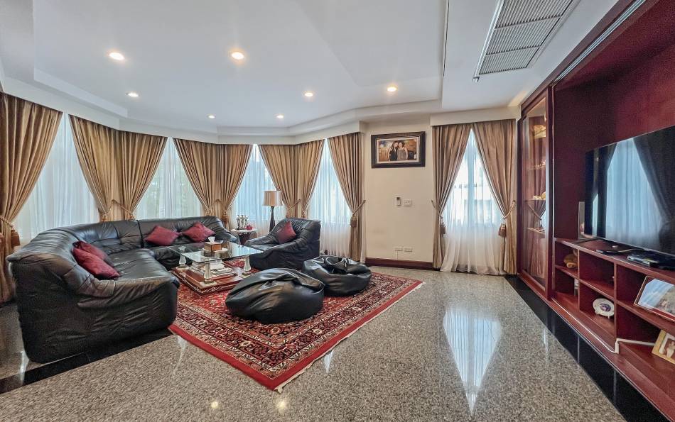 Pattaya, 6 Bedrooms Bedrooms, ,7 BathroomsBathrooms,House,For Sale,2719