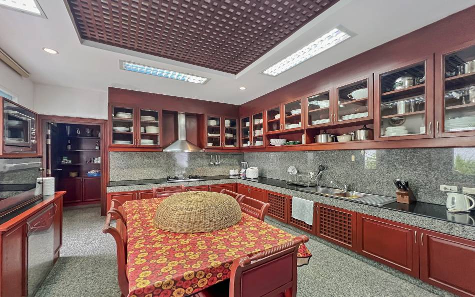 Pattaya, 6 Bedrooms Bedrooms, ,7 BathroomsBathrooms,House,For Sale,2719