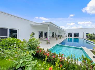 Pattaya, 3 Bedrooms Bedrooms, ,4 BathroomsBathrooms,House,For Rent,2821 Pattaya, 3 Bedrooms Bedrooms, ,4 BathroomsBathrooms,House,For Rent,2821