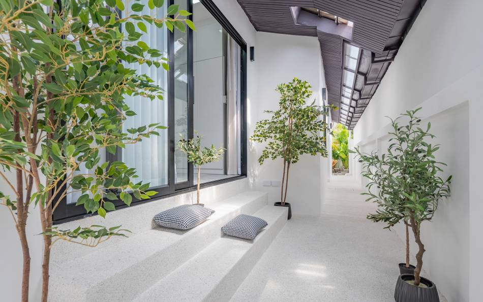 Pattaya, 5 Bedrooms Bedrooms, 0 ,5 BathroomsBathrooms,House,For Sale,0,2835