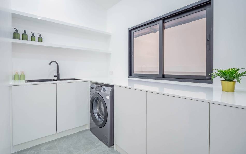 Pattaya, 5 Bedrooms Bedrooms, 0 ,5 BathroomsBathrooms,House,For Sale,0,2835