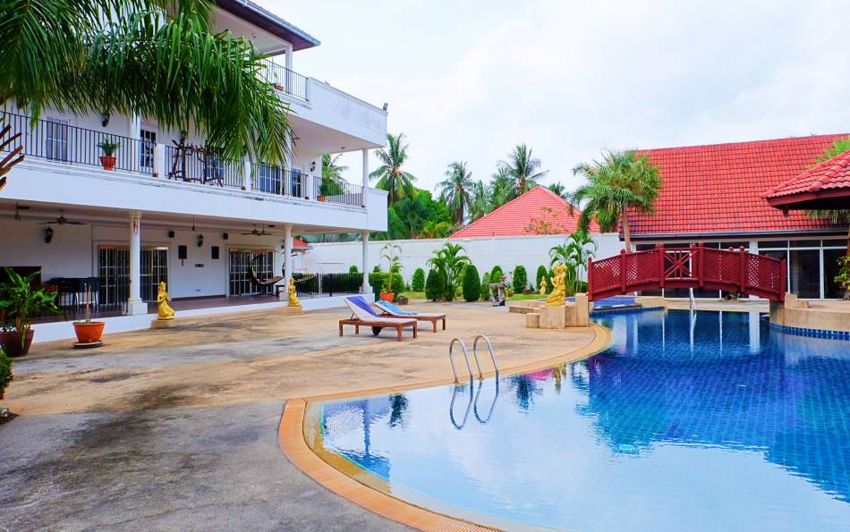 Pattaya, 10 Bedrooms Bedrooms, ,14 BathroomsBathrooms,House,For Sale,1527